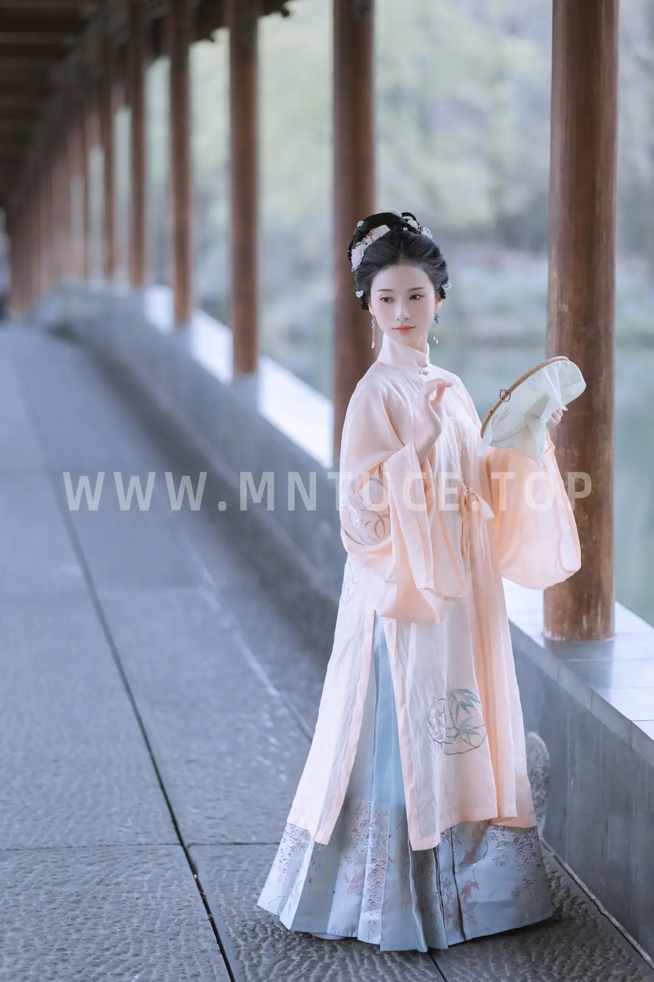 [艺图语] 2022.06.15 Vol.1185-042