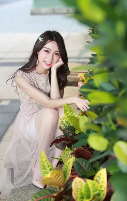[街拍丝足] NO.097 林芝榕 小禮服 高跟美腿外拍 #街拍丝足、美足#[88P]-061