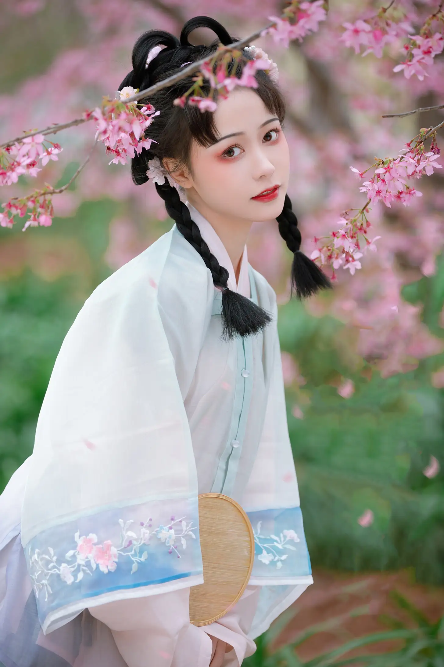 [艺图语] 2022.08.16 Vol.1718-019