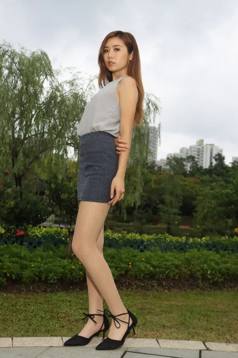 [街拍丝足] NO.093 長腿美模 Shuk Man 短裙 高跟美腿外拍 #街拍丝足、美足#[101P]-064