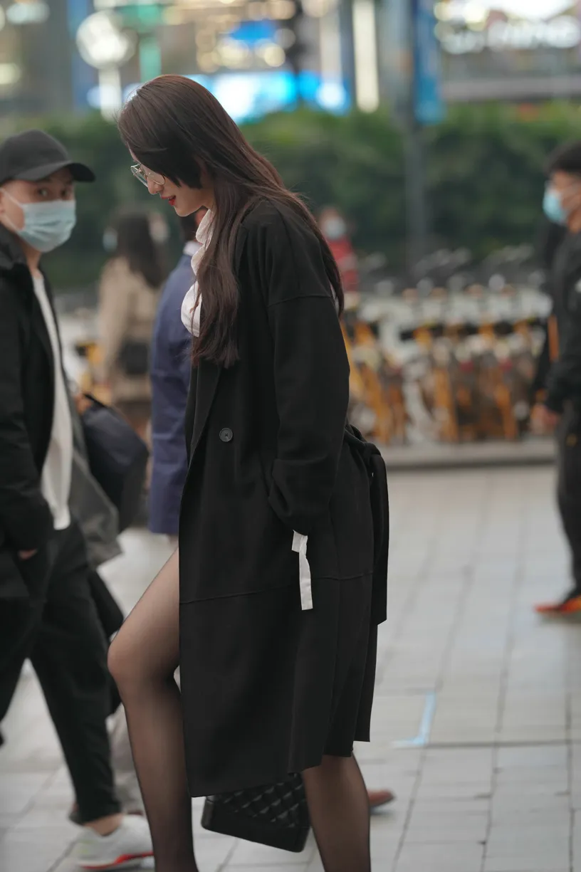 [街拍丝足] NO.160 黑丝大长腿 #街拍丝足、美足#[201P]-076