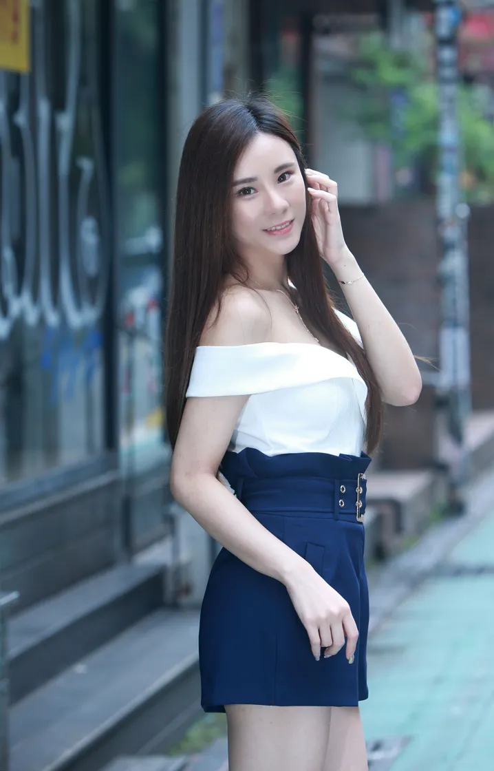[街拍丝足] NO.102 陳俐璇 短裙涼高美腿 #街拍丝足、美足#[65P]-002