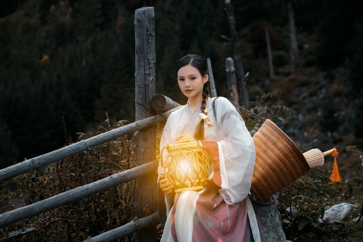 [艺图语]2023.02.07 Vol.2991 暮色晚归#谢阿玲#[31P]-004