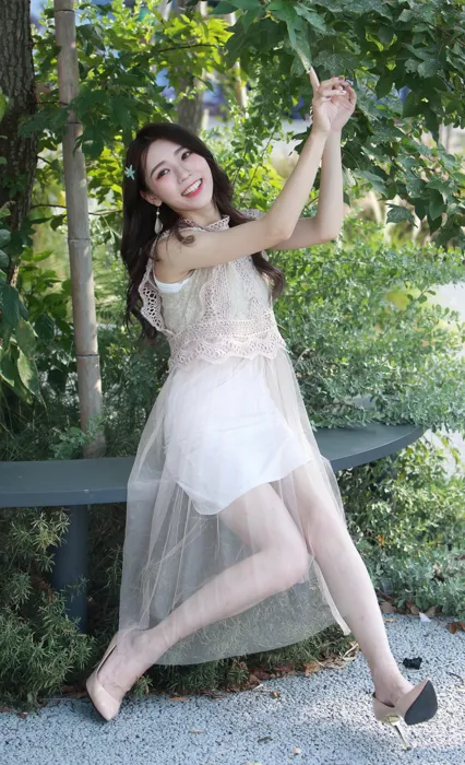 [街拍丝足] NO.097 林芝榕 小禮服 高跟美腿外拍 #街拍丝足、美足#[88P]-039