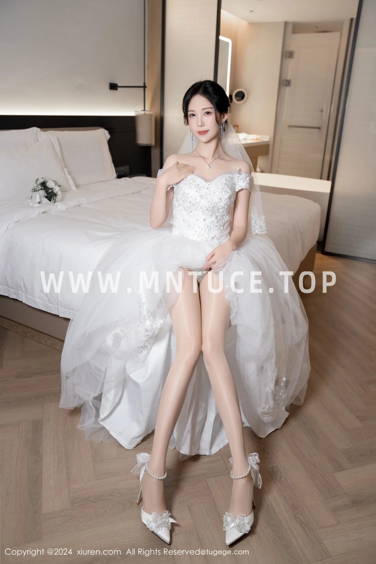 [秀人网] 2024.08.09 No.8998 利世、秀人旗下#[100P]-036