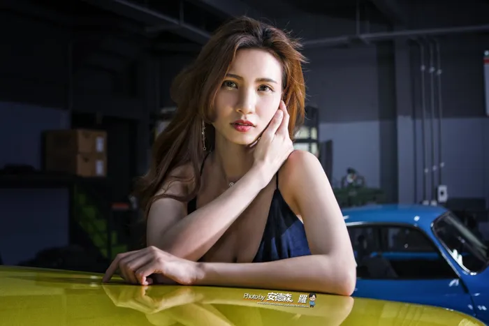 [街拍丝足] NO.112 蔡译心 最强业务员 高跟美腿外拍 #街拍丝足、美足#[31P]-027