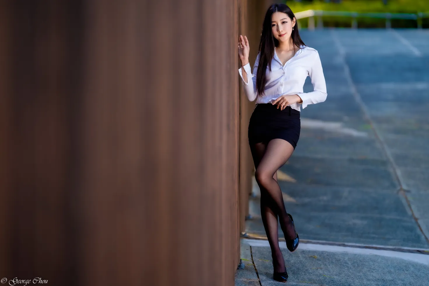 [街拍丝足] NO.131 吴小葵 OL黑丝高跟美腿[39P]-PicJJ