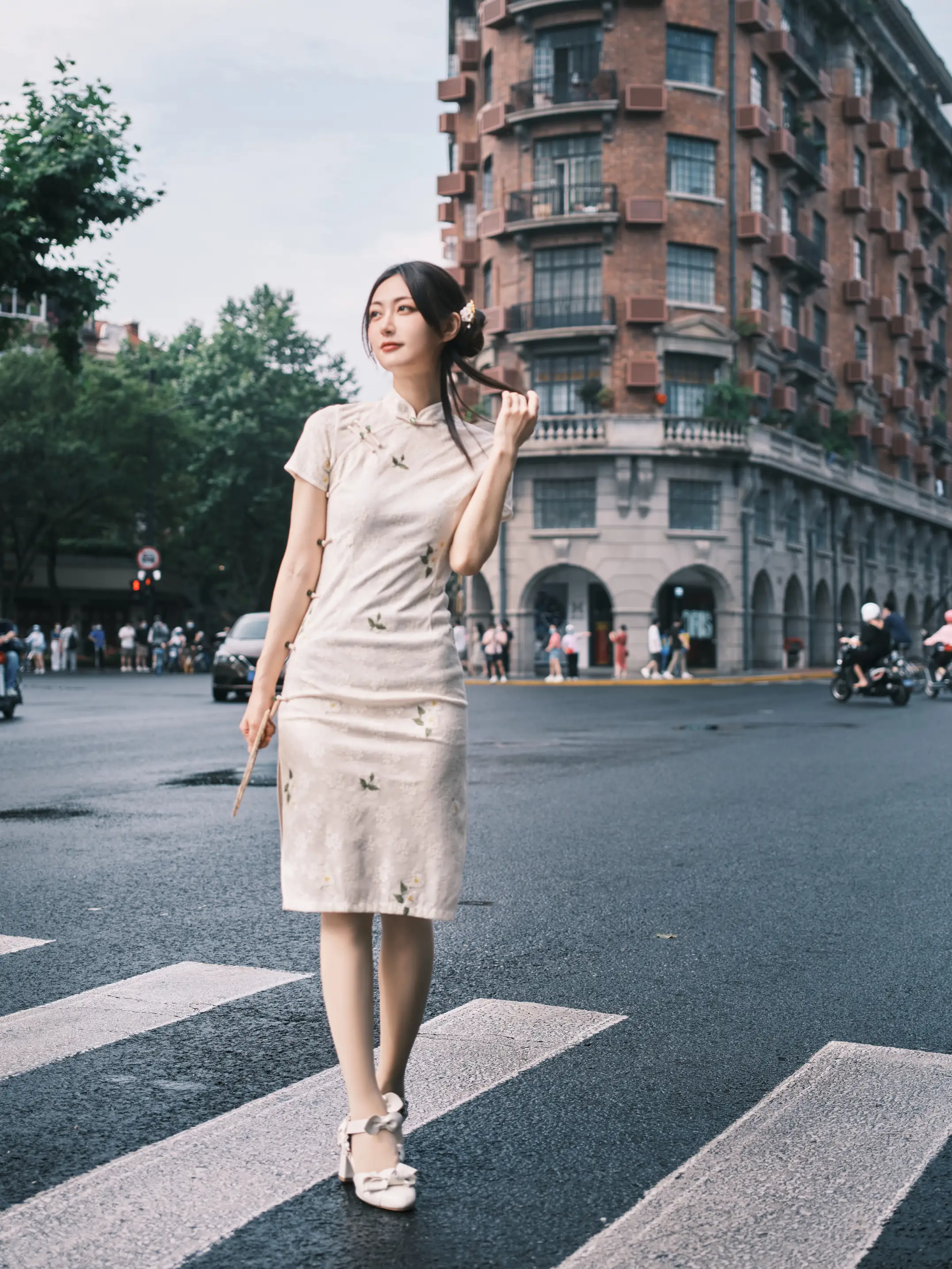[艺图语] 2022.07.27 Vol.1554-046