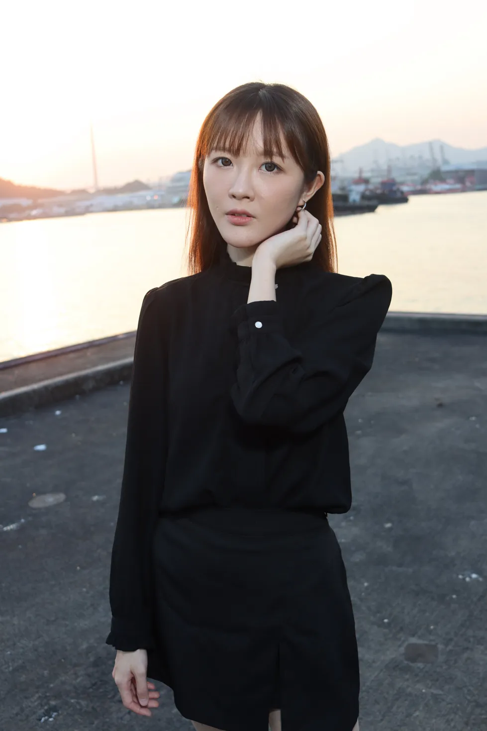 [街拍丝足] NO.161 Kiki 短裙丝袜美腿 #街拍丝足、美足#[95P]-065