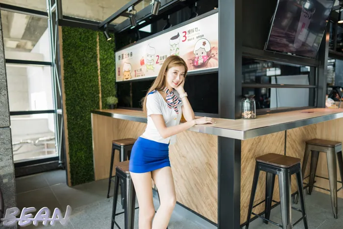 [街拍丝足] NO.219 金允乔 台中高铁 高跟美腿外拍  #街拍丝足、美足#[82P]-060