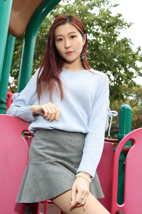 [街拍丝足] NO.011 Rita Li 性感造型外拍 #街拍丝足、美足#[75P]-035