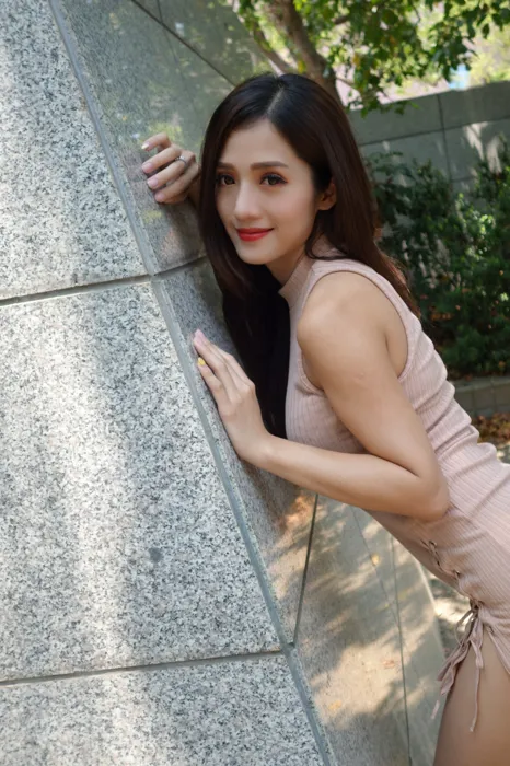 [街拍丝足] NO.043 Go Go 連衣短裙 高跟美腿旅拍 #街拍丝足、美足#[144P]-105