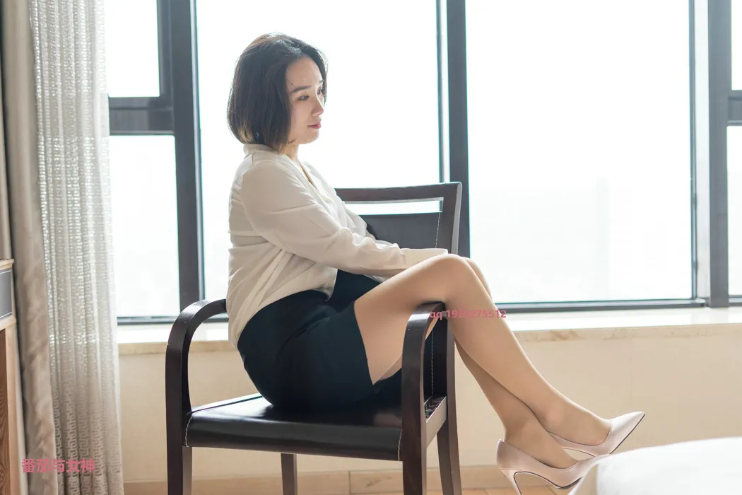 [街拍丝足] NO.034 木子的小包裙 #街拍丝足、美足#[97P]-022