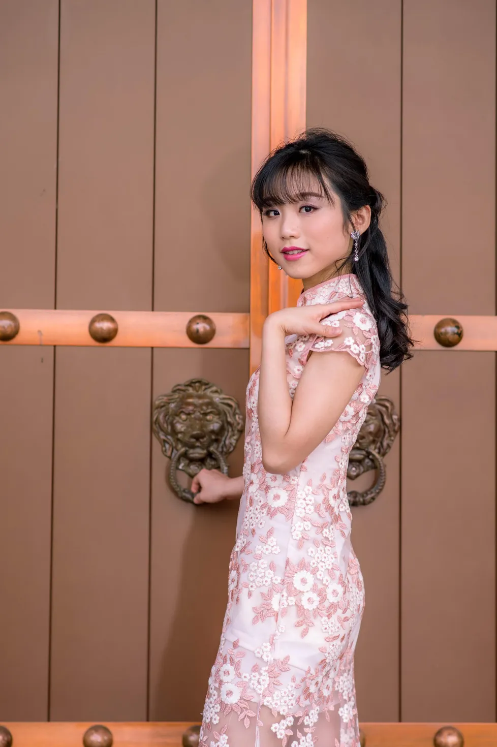 [街拍丝足] NO.188 余宸 旗袍高跟美腿 #街拍丝足、美足#[88P]-080