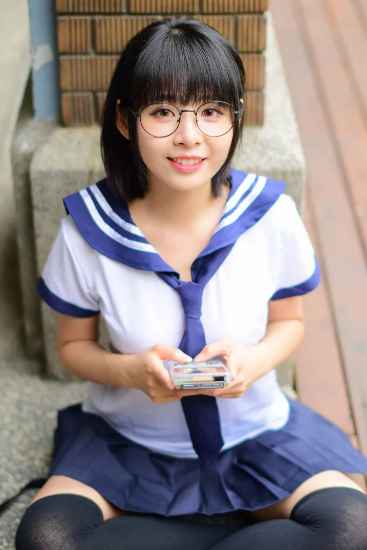 [街拍丝足] NO.171 海琳 学生制服 #街拍丝足、美足#[73P]-058