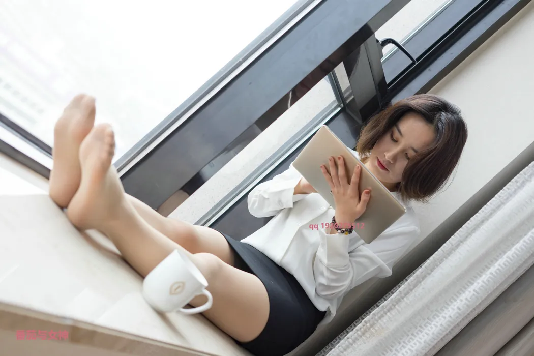 [街拍丝足] NO.034 木子的小包裙 #街拍丝足、美足#[97P]-076