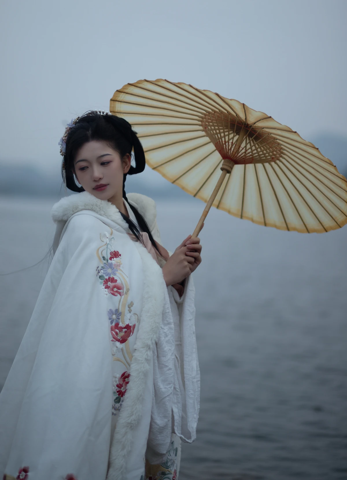 [艺图语]2023.01.15 Vol.2919 寒衣#一口蛋糕#[26P]-015