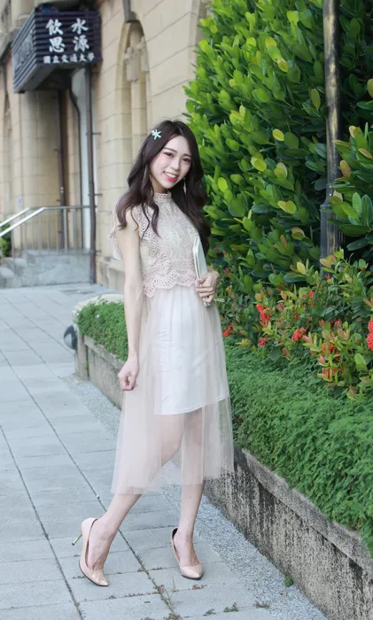 [街拍丝足] NO.097 林芝榕 小禮服 高跟美腿外拍 #街拍丝足、美足#[88P]-058