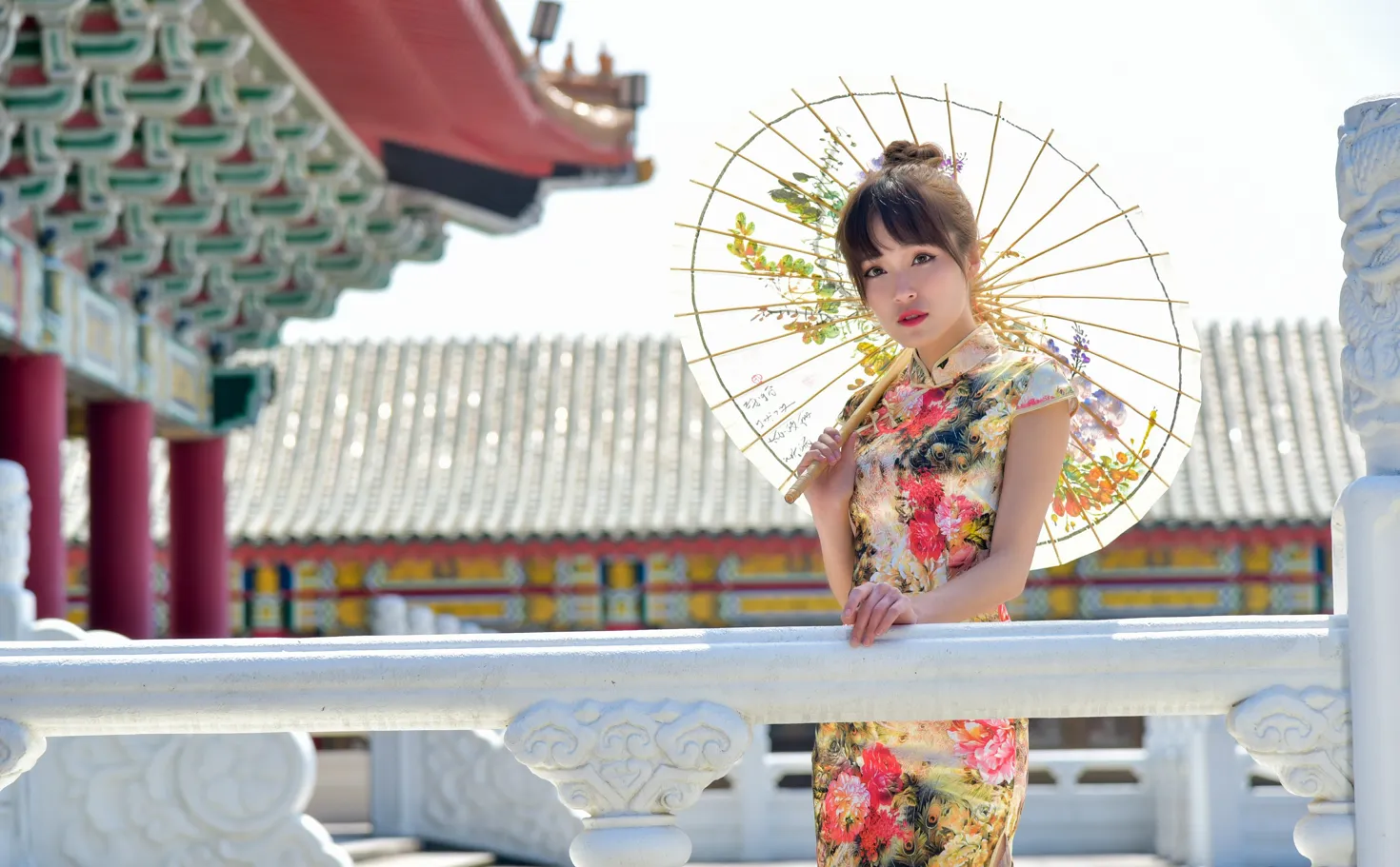 [街拍丝足] NO.189 繆婉瑜 碎花短旗袍高跟美腿#街拍丝足、美足#[68P]-015