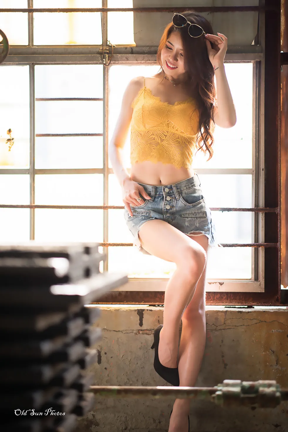 [街拍丝足] NO.192 Debby Chiu 露肚牛仔短裤高跟美腿 #街拍丝足、美足#[53P]-009