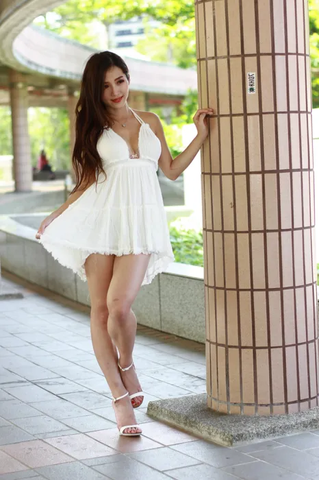 [街拍丝足] NO.039 Go Go 白色小禮服 高跟美腿外拍 #街拍丝足、美足#[118P]-003