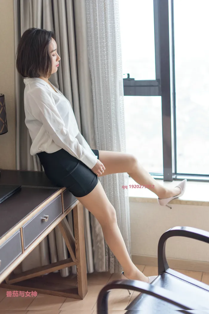 [街拍丝足] NO.034 木子的小包裙 #街拍丝足、美足#[97P]-061