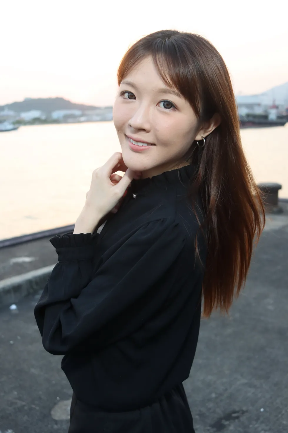 [街拍丝足] NO.161 Kiki 短裙丝袜美腿 #街拍丝足、美足#[95P]-071