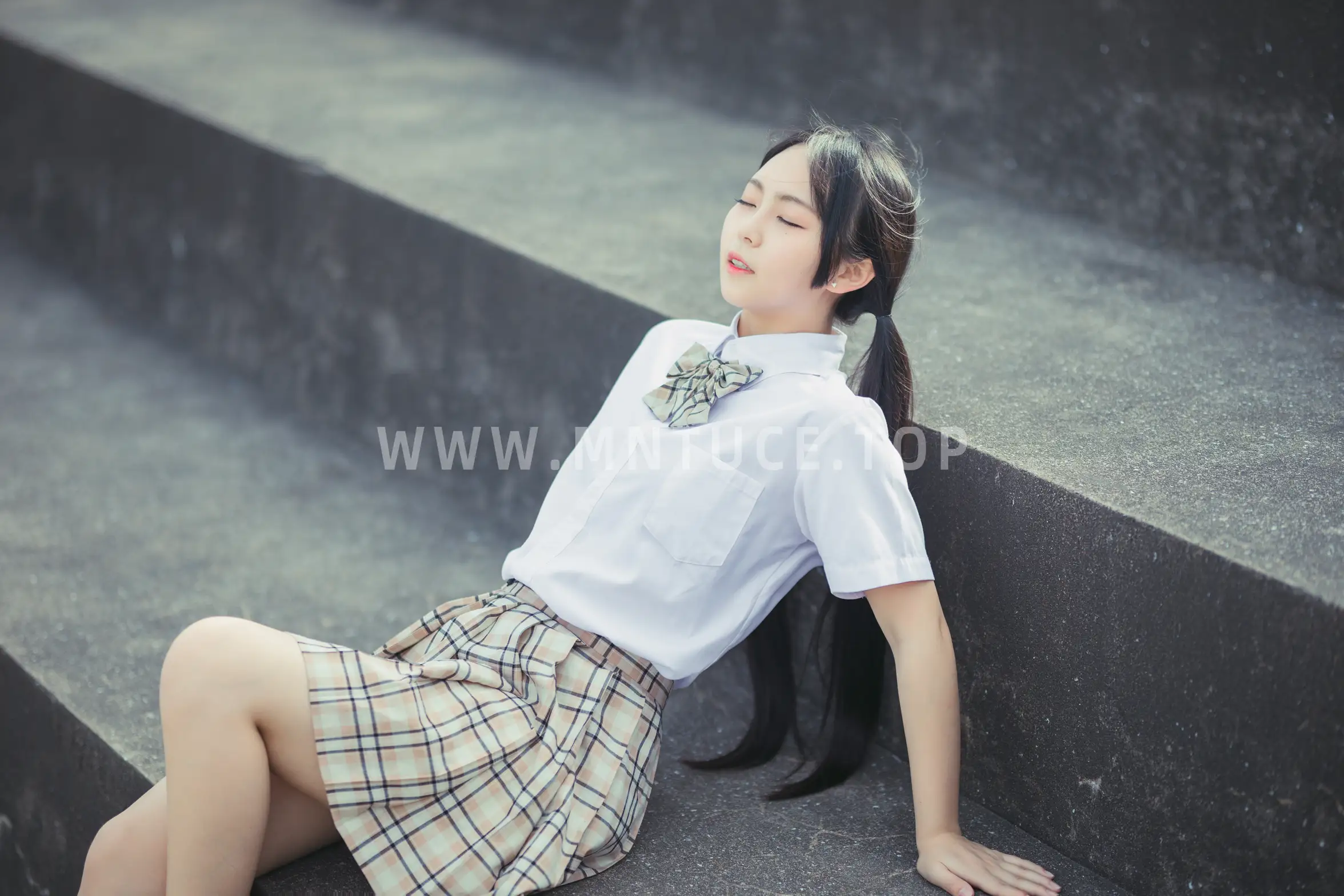 [艺图语] 2022.08.11 Vol.1675-018