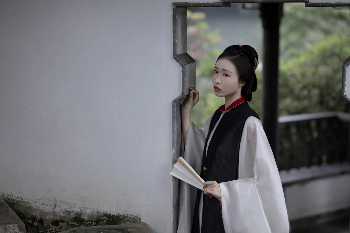 [艺图语]2023.05.20 Vol.3050 晚明#姌Rr#[33P]-003