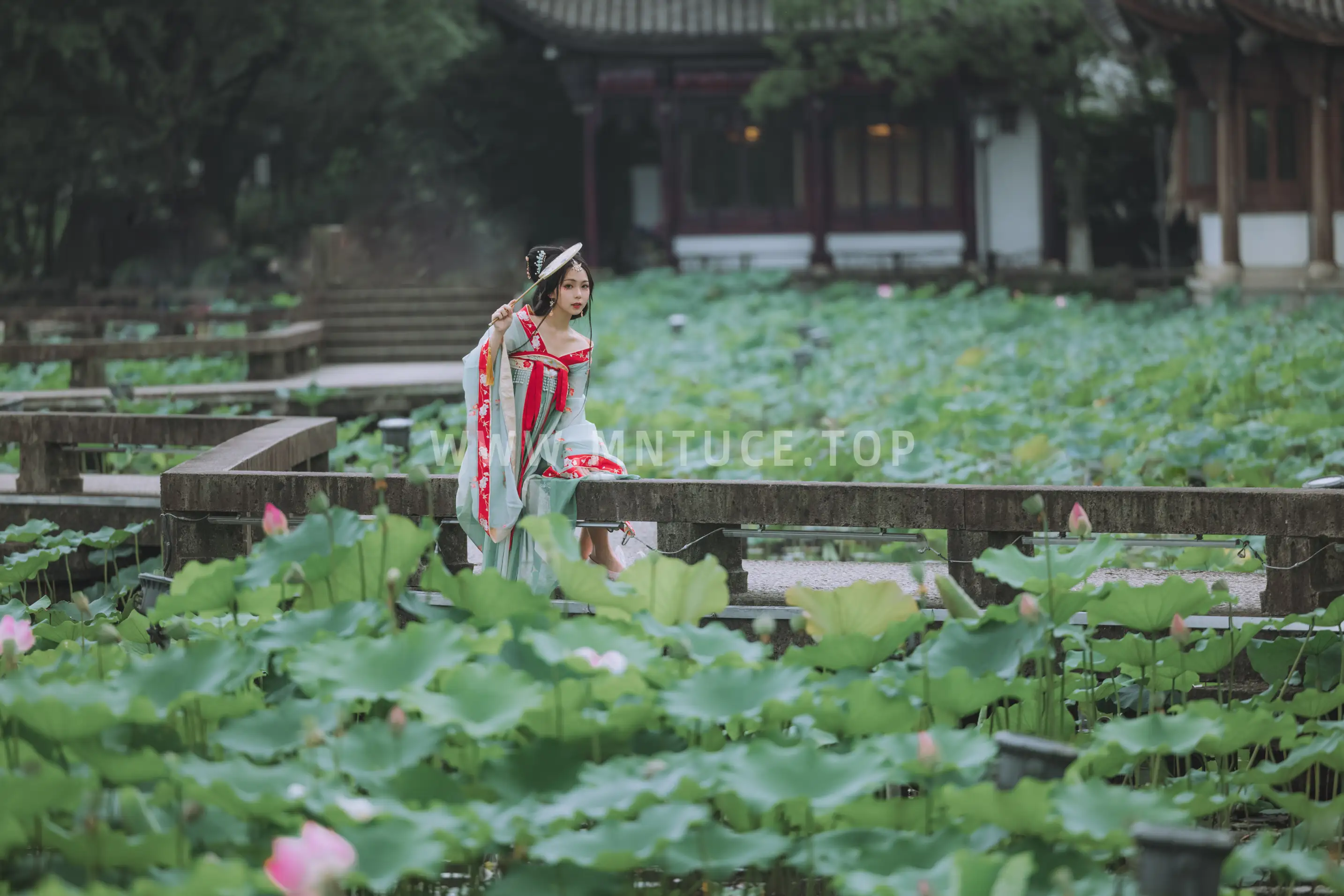[艺图语] 2022.08.13 Vol.1692-018