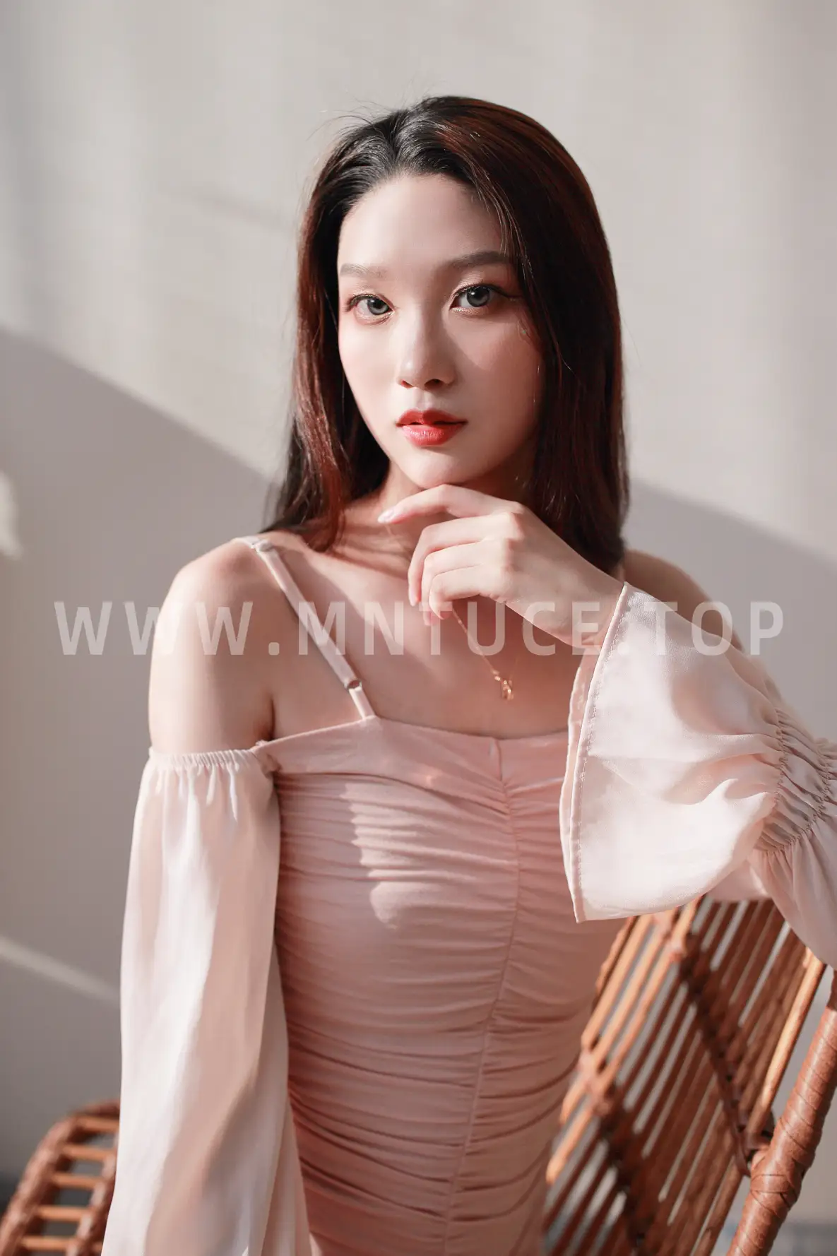 [艺图语] 2022.09.06 Vol.1880-018