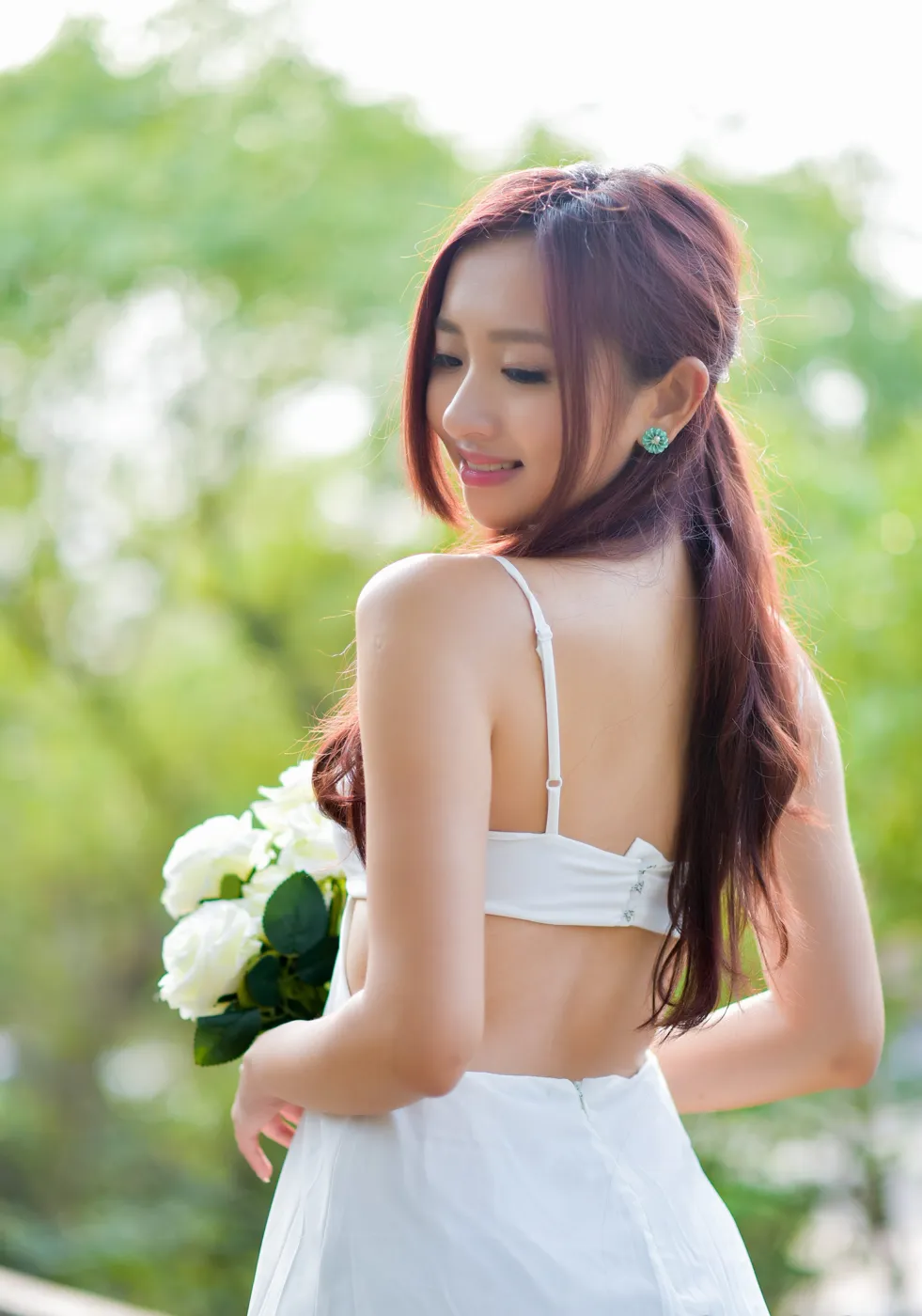 [街拍丝足] NO.175 名婷 露背吊带连衣短裙丝袜凉高美腿 #街拍丝足、美足#[67P]-024