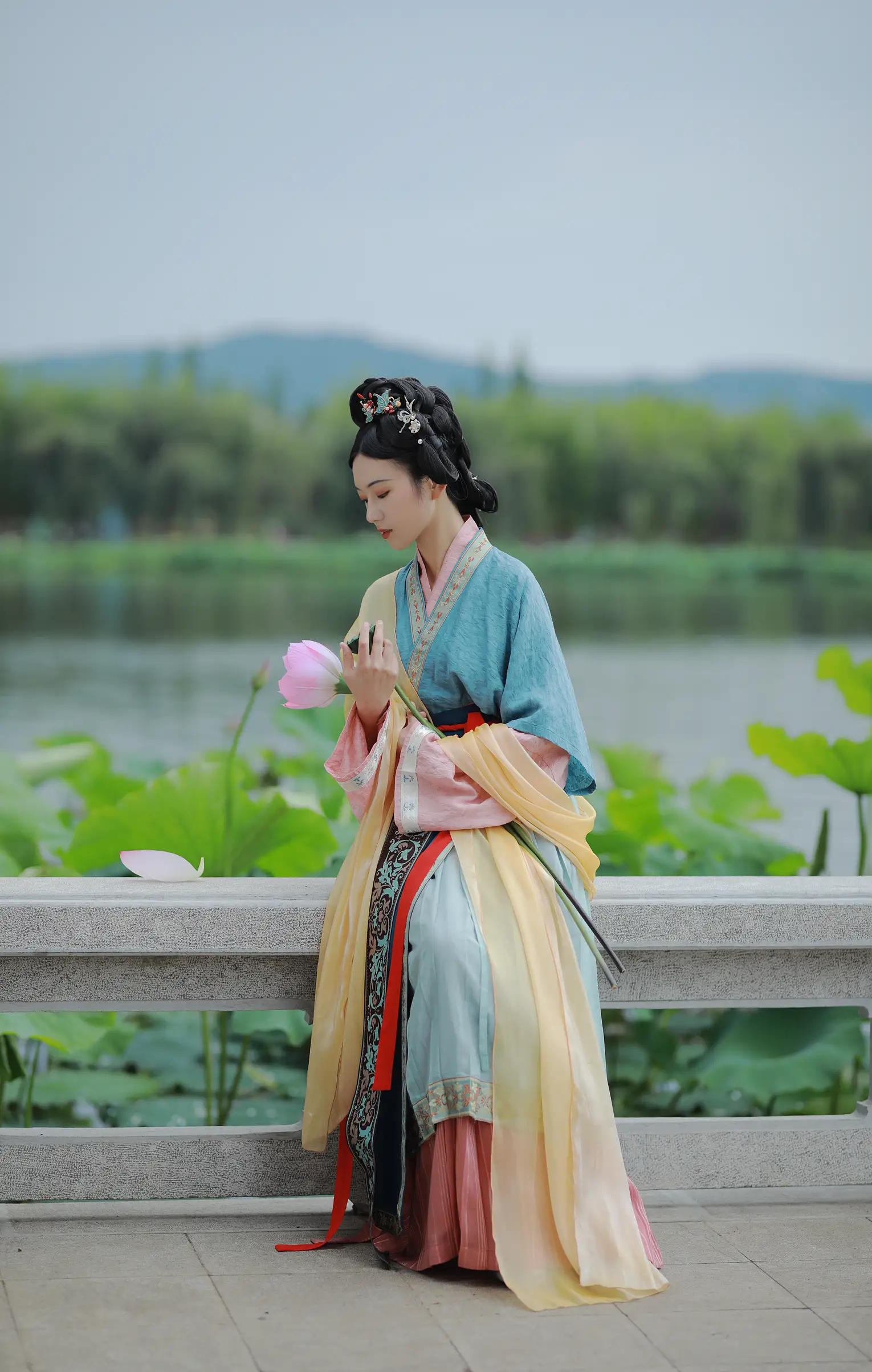 [艺图语] 2022.08.12 Vol.1687-027