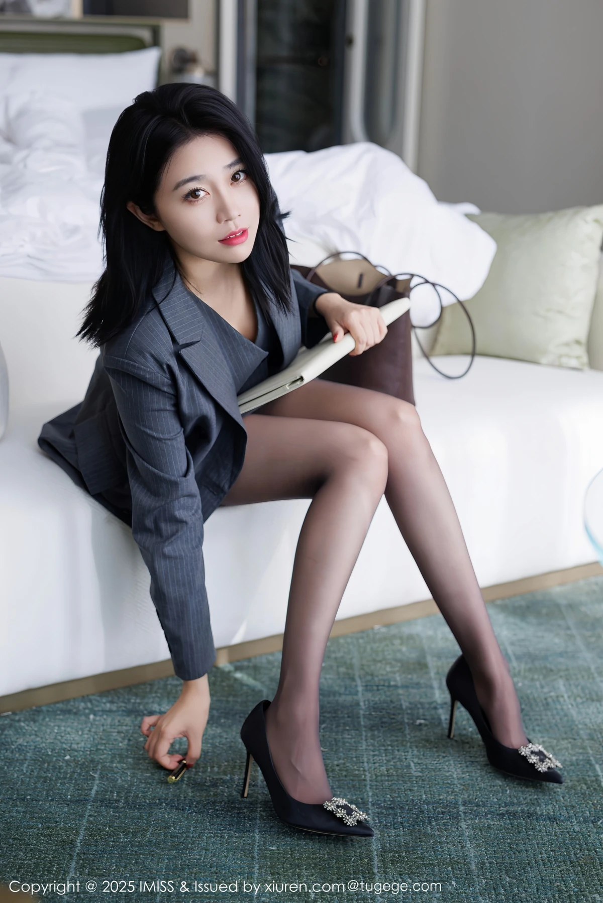[爱蜜社] 2025.03.19 VOL.787 许诺Sabrina、秀人旗下#[106P]-013