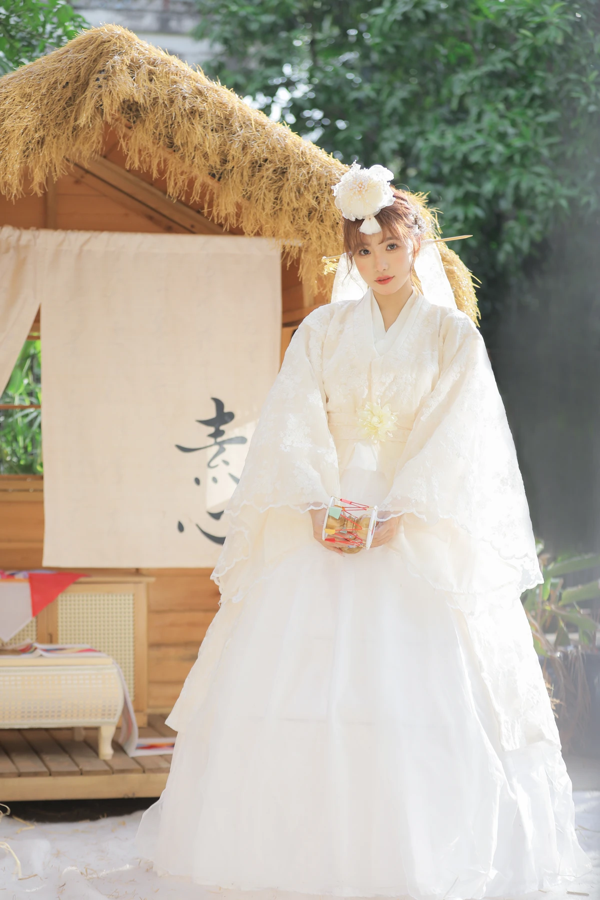 [艺图语]2023.01.11 Vol.2892 延吉服写真#温思儿vv#[22P]-022