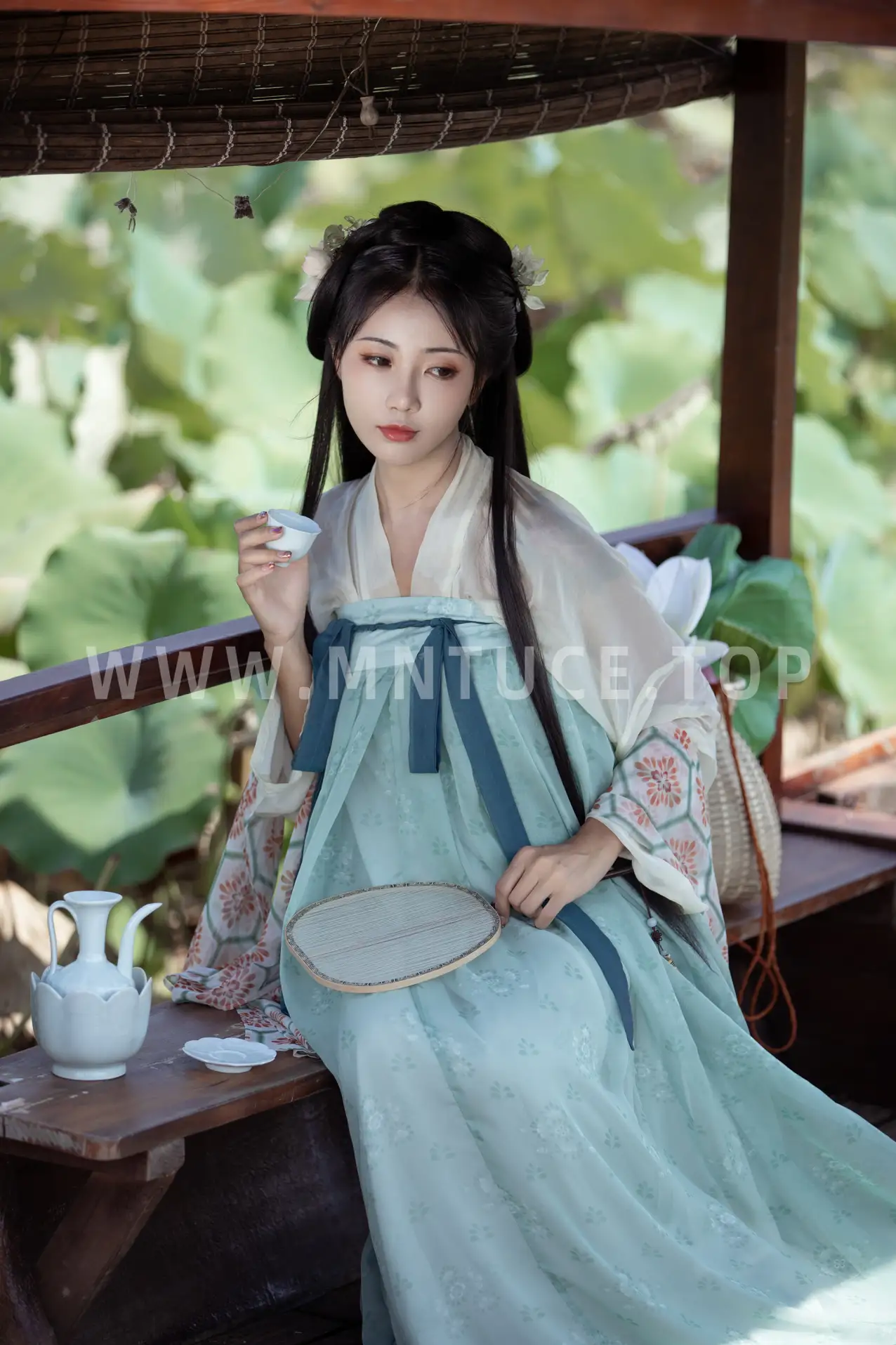 [艺图语] 2022.11.15 Vol.2082-028
