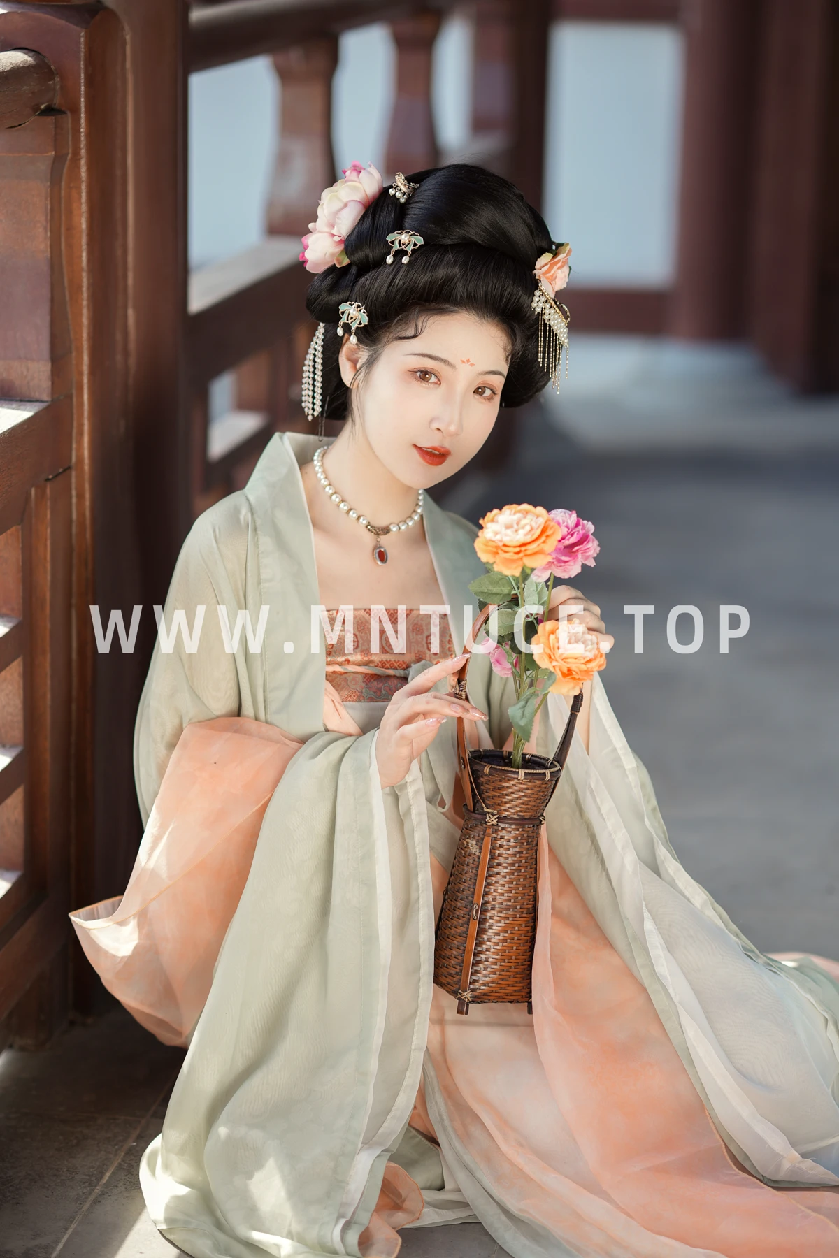 [艺图语]2023.01.31 Vol.2939 在大唐，她是荣耀的象征#我是金儿呀#[24P]-021