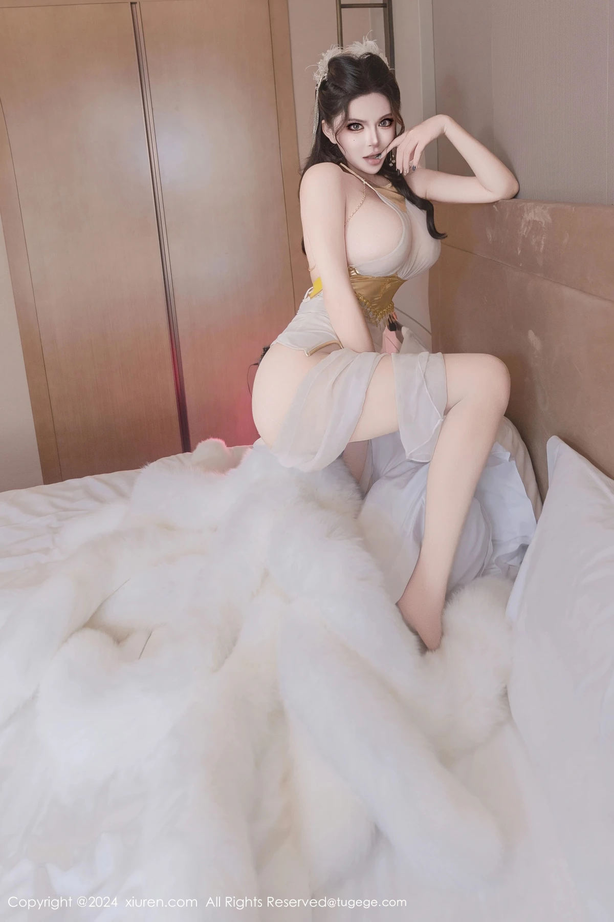 [秀人网] 2024.10.15 No.9286 伊丽莎有点白、秀人旗下#[94P]-027