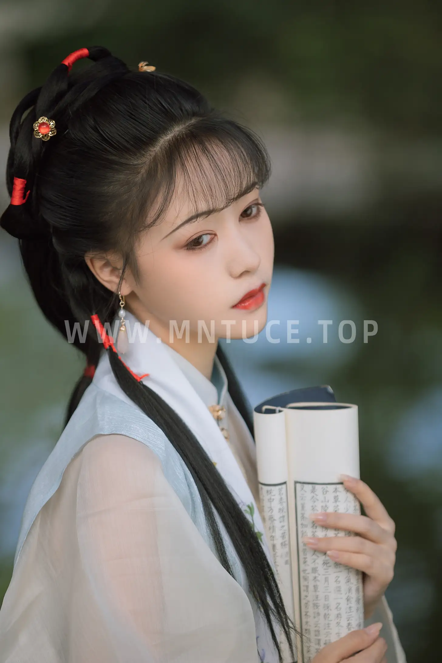 [艺图语] 2022.08.21 Vol.1754-018