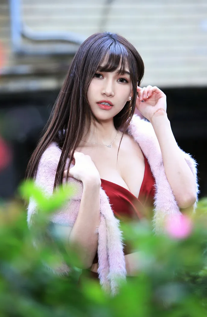[街拍丝足] NO.100 张雅筑 紧身短裙丝袜高跟美腿 #街拍丝足、美足#[64P]-021