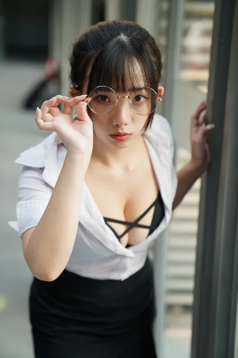 [街拍丝足] NO.078  陈家琳 OL短裙 高跟美腿外拍 #街拍丝足、美足#[100P]-071