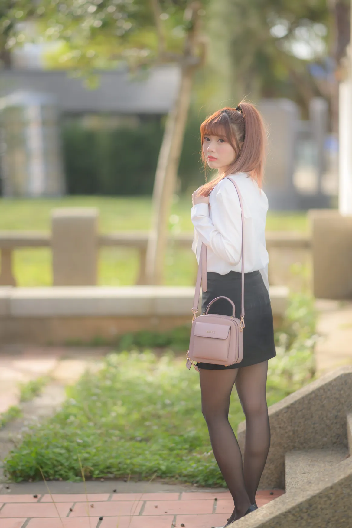 [街拍丝足] NO.237 OL黑丝制服高跟 #街拍丝足、美足#[296P]-099
