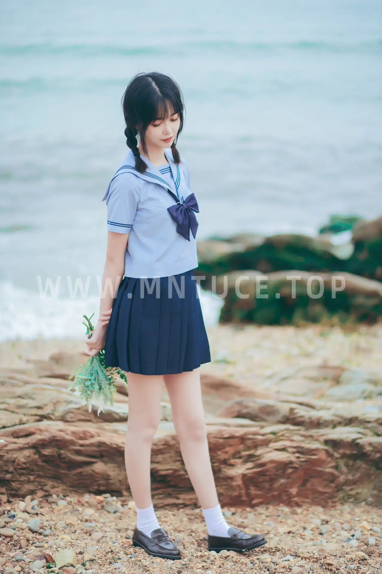 [艺图语] 2022.07.28 Vol.1565-018