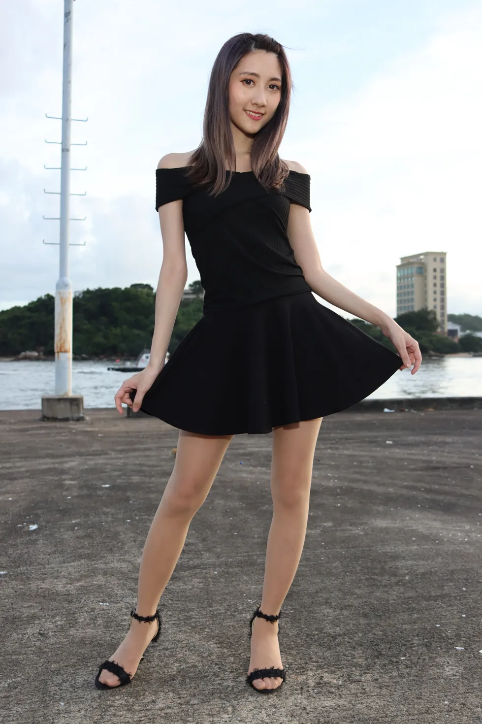 [街拍丝足] NO.140 Elaine Chung 连衣裙丝袜凉高美腿 #街拍丝足、美足#[73P]-070