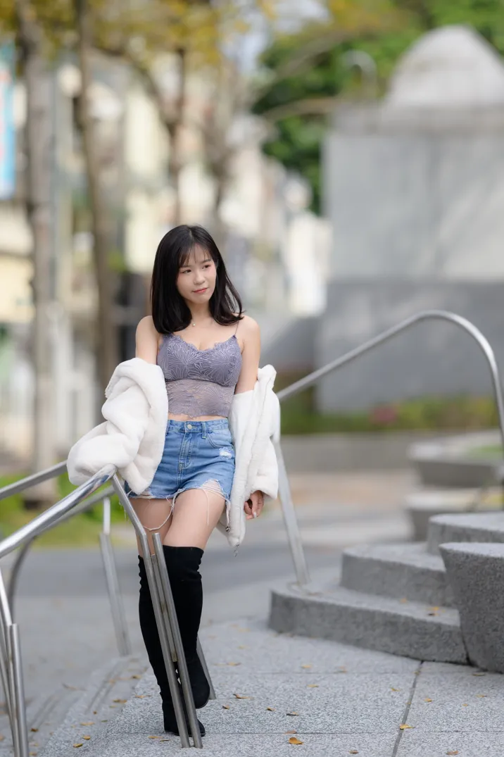 [街拍丝足] NO.215 YoYo 牛仔短裤长靴 #街拍丝足、美足#[109P]-059