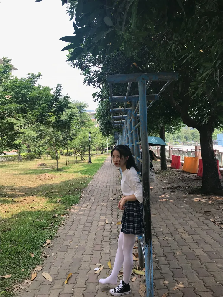 [街拍丝足] NO.007 操场散拍合集 #街拍丝足、美足#[91P]-089