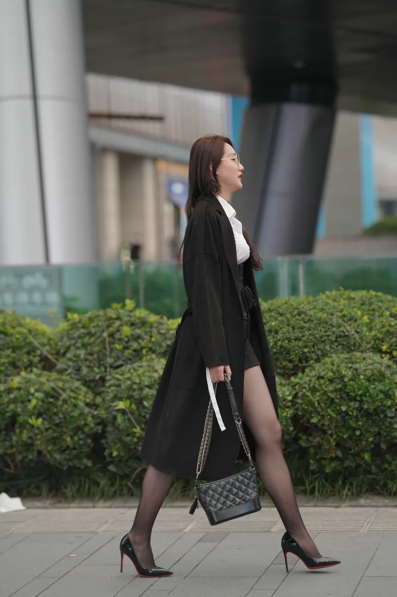 [街拍丝足] NO.160 黑丝大长腿 #街拍丝足、美足#[201P]-078