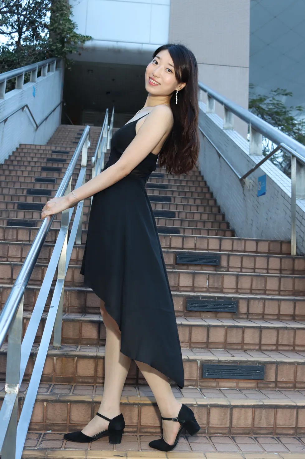 [街拍丝足] NO.106 吴小葵 公园黑色长裙 #街拍丝足、美足#[61P]-051