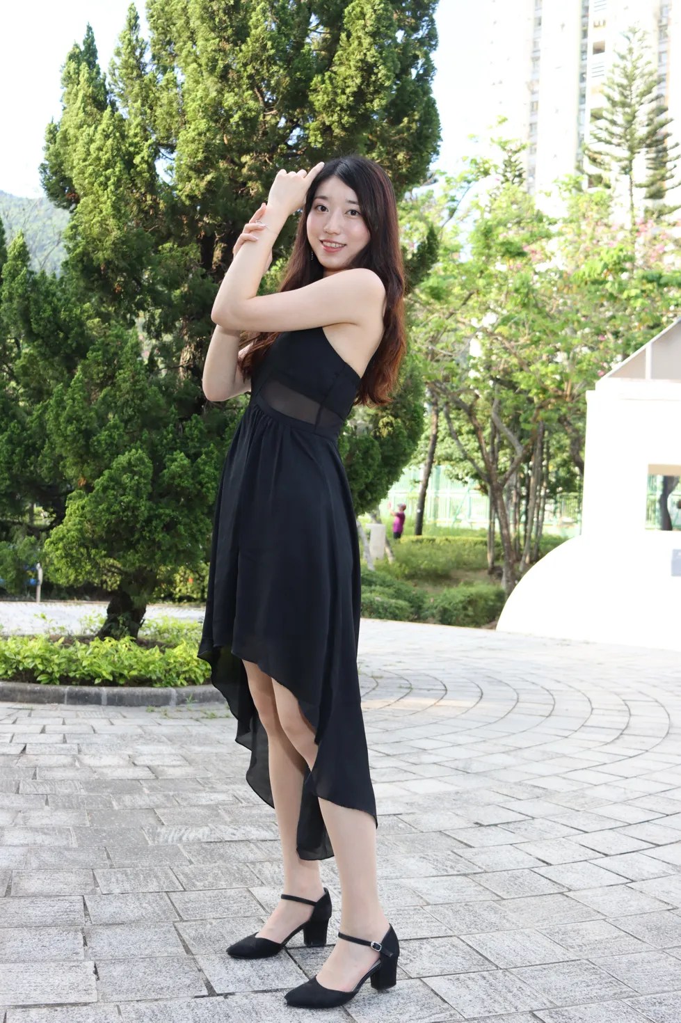 [街拍丝足] NO.106 吴小葵 公园黑色长裙 #街拍丝足、美足#[61P]-002