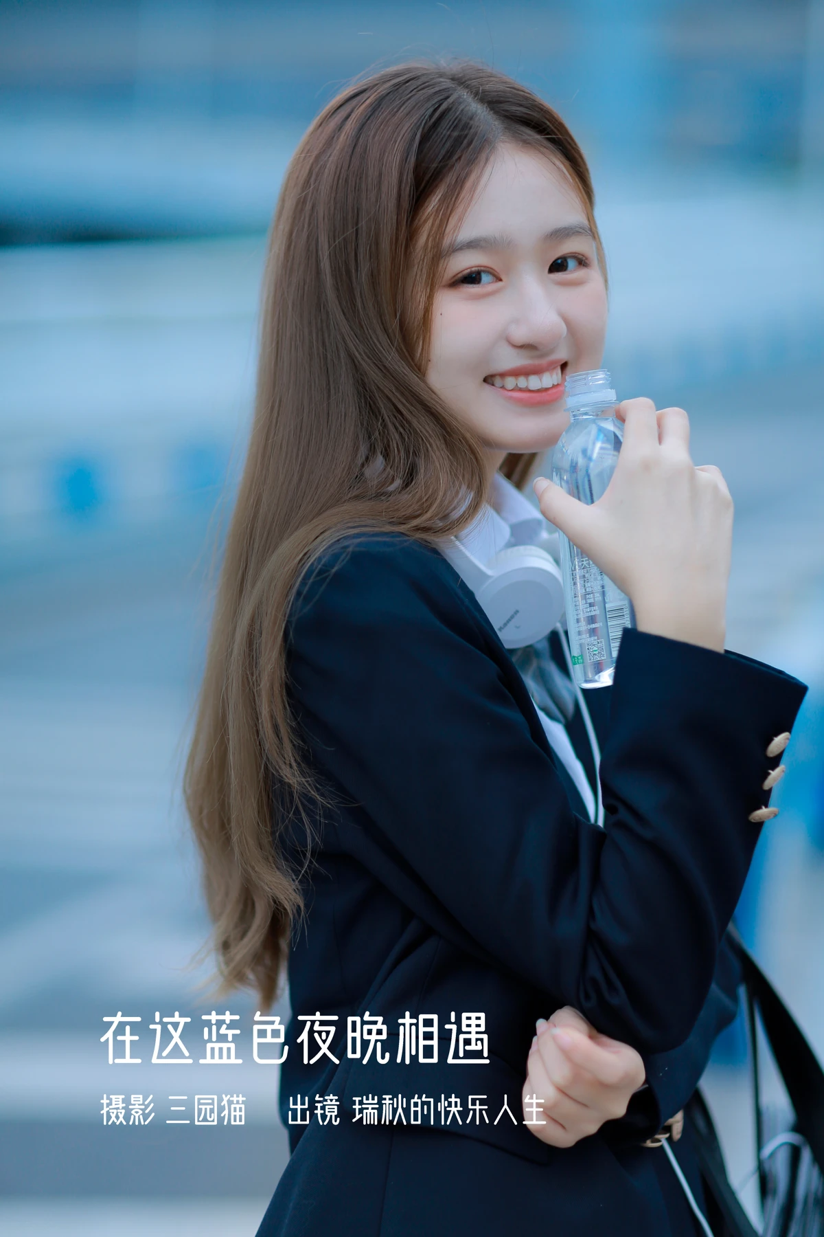[艺图语]2023.01.03 Vol.2830 – 在蓝色夜晚相遇[21P]-PicJJ